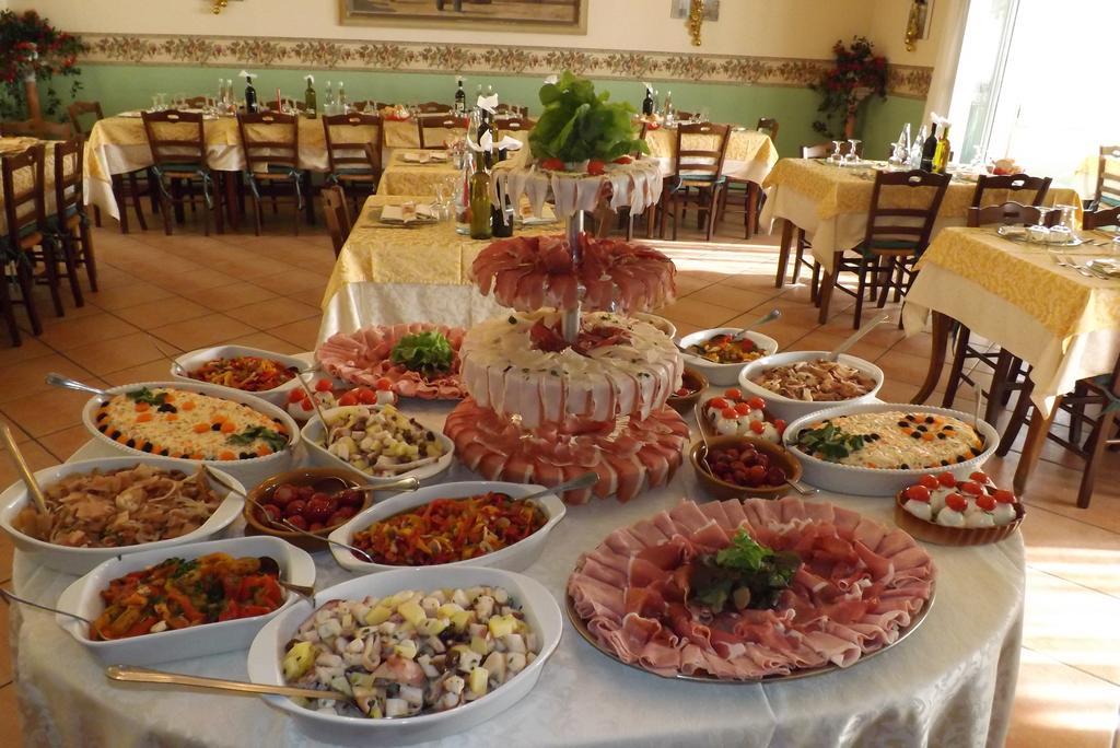 Il Campanile Hotel - La Cantina Del Pittore Miazzina ภายนอก รูปภาพ