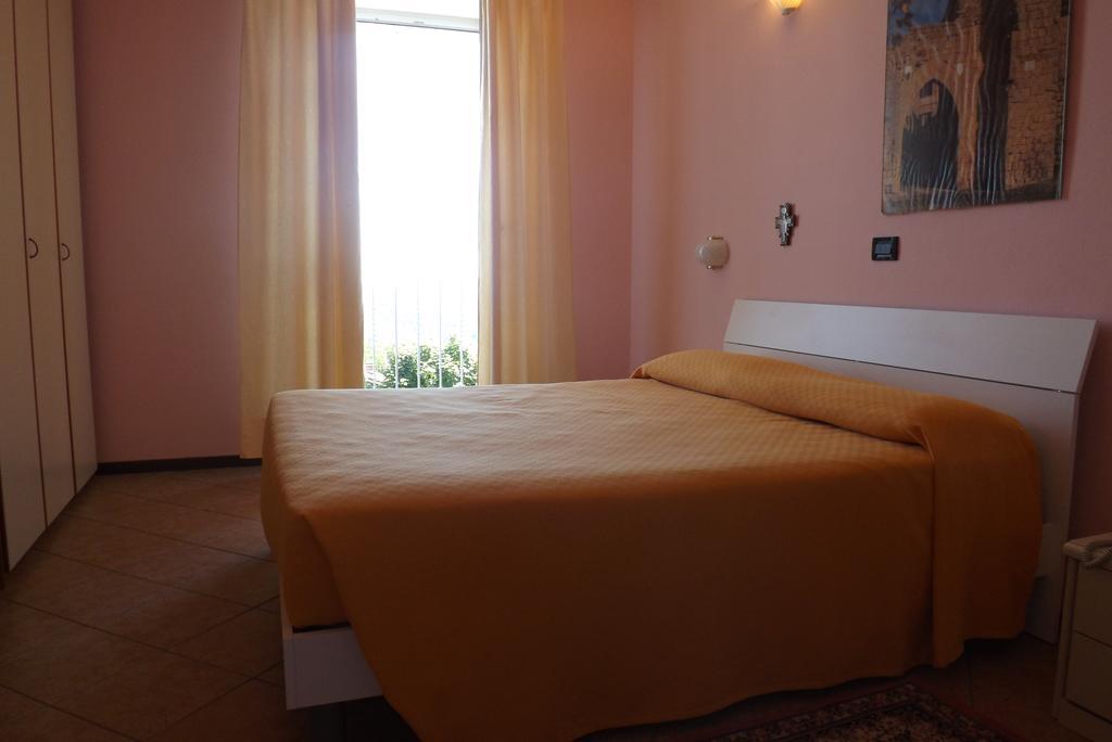 Il Campanile Hotel - La Cantina Del Pittore Miazzina ภายนอก รูปภาพ