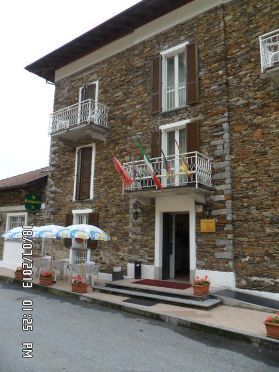 Il Campanile Hotel - La Cantina Del Pittore Miazzina ภายนอก รูปภาพ