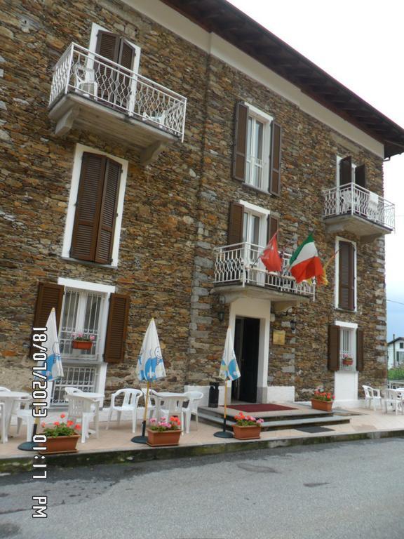 Il Campanile Hotel - La Cantina Del Pittore Miazzina ภายนอก รูปภาพ